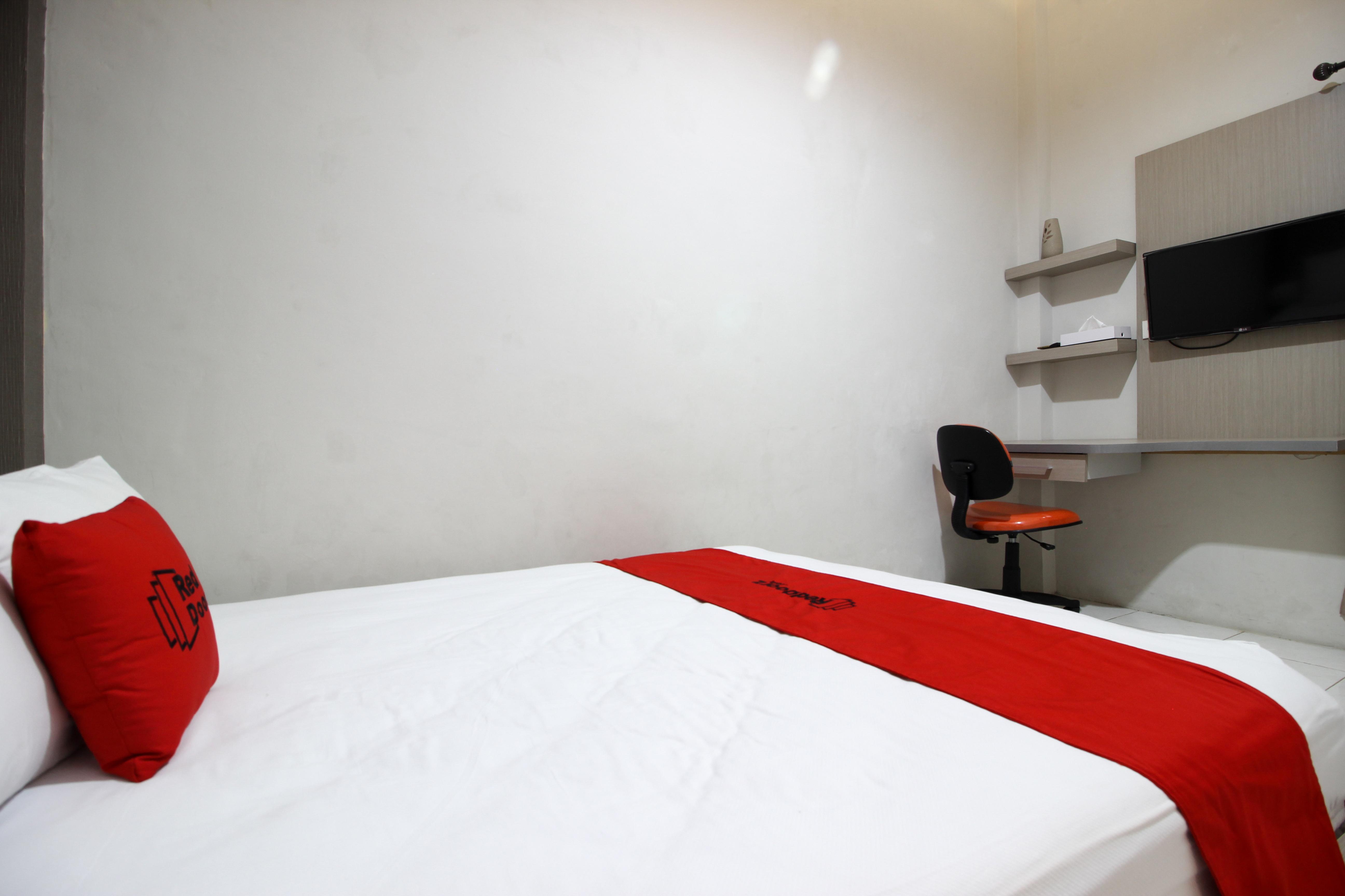 Reddoorz Plus Near Upn Jogjakarta 2 Maguwo Dış mekan fotoğraf