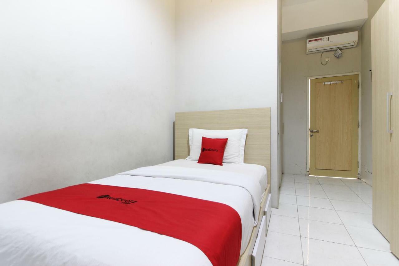 Reddoorz Plus Near Upn Jogjakarta 2 Maguwo Dış mekan fotoğraf